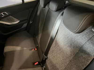 BMW 118 118d (2025) - Photo 13