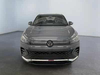 VW Tiguan R-Line 1.5 eTSI 110KW-150CV DSG7 - Attelage - Cam 360° - (2026) - Foto 2