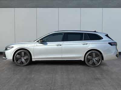 VW Passat Variant R-Line Edition Plus (2026) - Foto 2