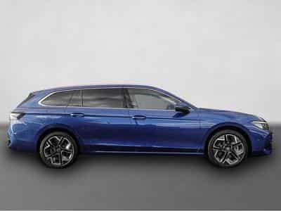 VW Passat (2025) - Photo 4