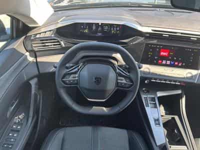 Peugeot 408 HYBRID 145 ALLURE E-DCS6 (2025) - Photo 11