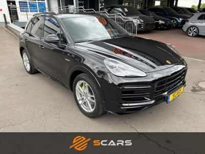 Porsche Cayenne E-Hybrid 3.0 V6 470cv (2022) - Foto 2