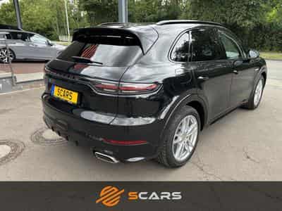 Porsche Cayenne E-Hybrid 3.0 V6 470cv (2022) - Foto 4