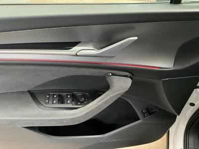 Skoda Kodiaq Sportsline+PHEV+DSG+Simply-Clever+LM20+AHK (2025) - Foto 14