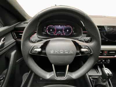 Skoda Kamiq Monte-carlo+DSG+P.Assisted+P.Park&Go+LED+NAVI (2025) - Foto 10