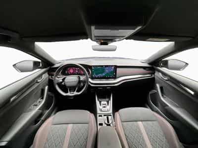 Skoda Octavia RS+DSG+Led+Navi+P.Simply&Clever+DAB+ (2025) - Foto 2