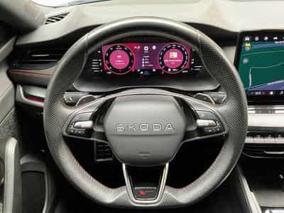Skoda Octavia RS+DSG+Led+Navi+P.Simply&Clever+DAB+ (2025) - Foto 10