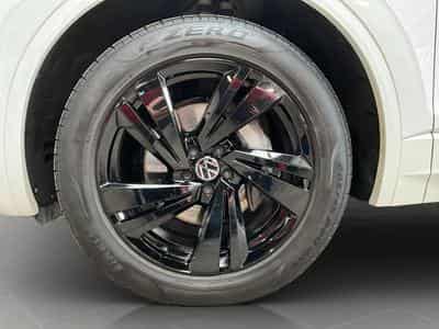 VW Touareg R-Line+Aut8+4Motion+FINAL-EDITION+Black-Style+StandHeizung (2026) - Foto 8