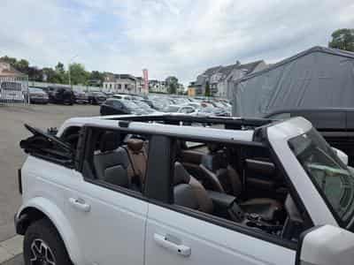 Ford Bronco 2.7i V6 OUTER BANKS SOFT-TOP CUIR NAVI (2023) - Foto 2