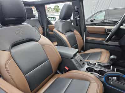 Ford Bronco 2.7i V6 OUTER BANKS SOFT-TOP CUIR NAVI (2023) - Foto 9