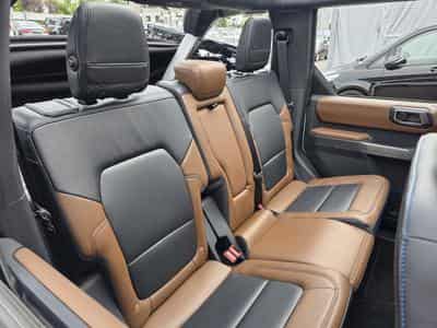 Ford Bronco 2.7i V6 OUTER BANKS SOFT-TOP CUIR NAVI (2023) - Foto 8