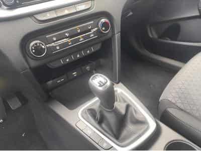 Kia Ceed (2018) - Foto 13