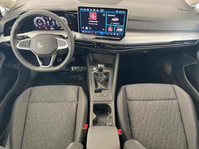 VW Golf Variant Life (2026) - Photo 6