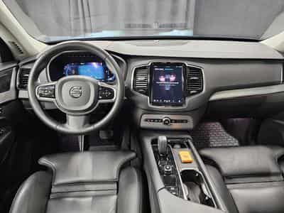 Volvo XC90 SUV (2023) - Photo 2