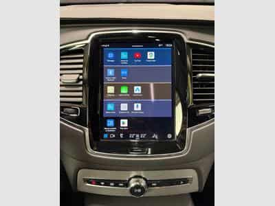 Volvo XC90 SUV (2023) - Photo 13