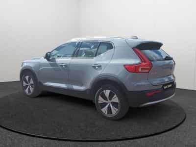 Volvo XC40 B3 Core 2026 / Essence (2025) - Foto 3