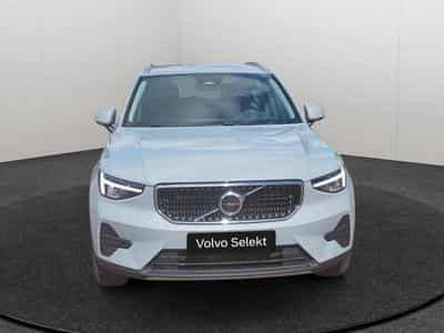 Volvo XC40 B3 Core 2026 / Essence (2025) - Foto 8