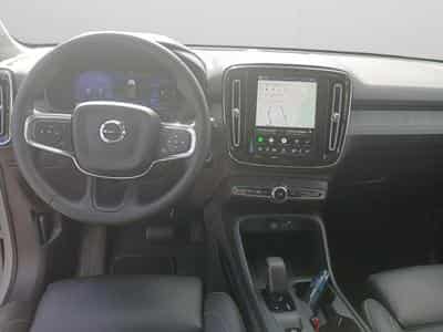 Volvo XC40 B3 Core 2026 / Essence (2025) - Foto 10