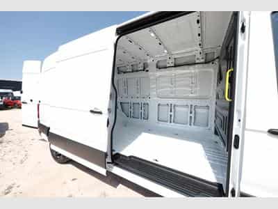 VW Crafter 35 L4H3 3S (2026) - Photo 10