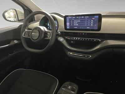 Fiat 500 500e 42 kWh LIMO (2023) - Photo 7