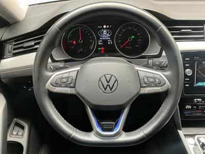 VW Passat GTE+Variant+DSG+PHEV+DCC+LM17+Travel-Assist+360° (2022) - Foto 10