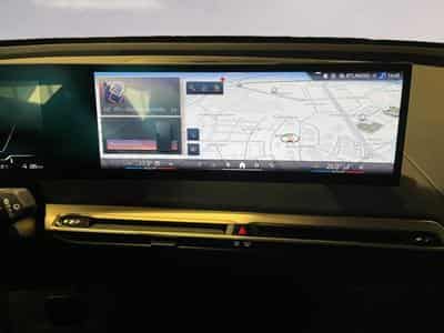BMW iX iX xDrive40 (2024) - Photo 13