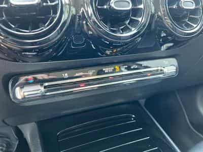 Mercedes GLA 200 BUSINESS SOLUTION ESSENTIAL 150 CV (2021) - Photo 10