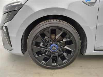 Renault Clio E-TECH 1.6i Esprit Alpine (2024) - Photo 6
