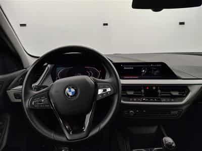 BMW 116 d  NAVI / FULL LED / PDC AV-AR (2023) - Photo 8