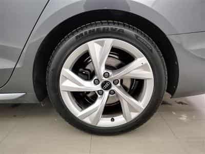 Audi A4 35 TFSI S tronic S-LINE/S-CUIR/NAVI/TO PANO/FULL LED (2023) - Photo 6