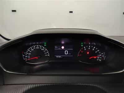 Peugeot 208 1.2i PureTech Allure NAVI / S-CUIR / FULL LED (2023) - Photo 10