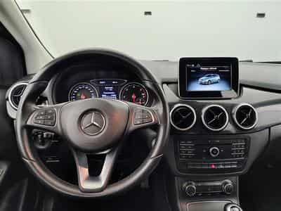 Mercedes B 180 B 180 d NAVI / FULL LED / CUIR (2018) - Photo 9