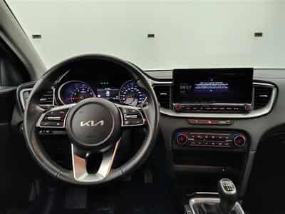 Kia XCeed 1.0 T-GDi 120cv Pulse NAVI 8" / FULL LED / CAMERA / JA 16" (2024) - Photo 9
