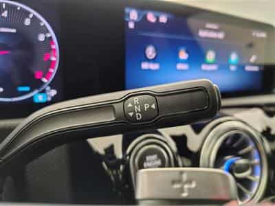 Mercedes A 180 Pack AMG  Navi / Led / PDC av+ar / Pano (2025) - Photo 12