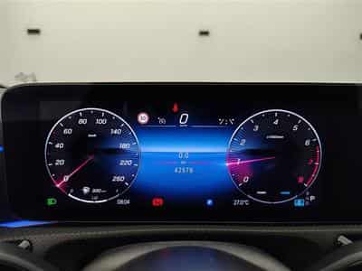 Mercedes A 180 Pack AMG  Navi / Led / PDC av+ar / Pano (2025) - Photo 10