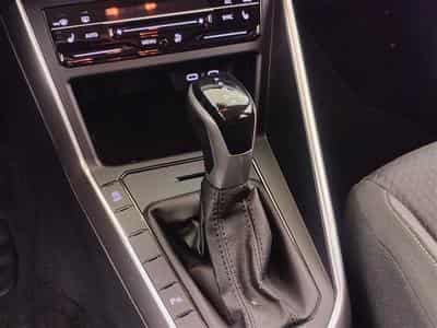 VW Polo 1.0 TSI 95Cv DSG CARPLAY / FULL LED / PDC AV-AR (2024) - Photo 12