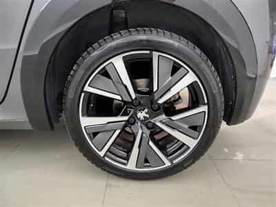Peugeot 208 1.2i  130 CV GT AUTO/S-CUIR/NAVI/FULL LED/JA17 (2023) - Photo 6