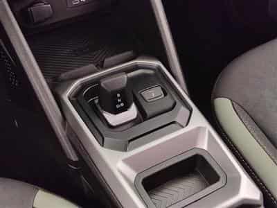 Dacia Duster Hybrid 1.6 Extreme *NAVI/FULL LED/CAM/PDC/JA* (2024) - Photo 12