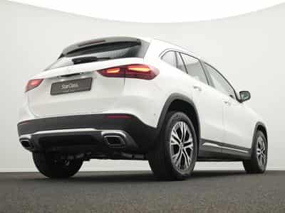 Mercedes GLA 180 Progressive LED+Kamera+Easypack (2025) - Photo 11