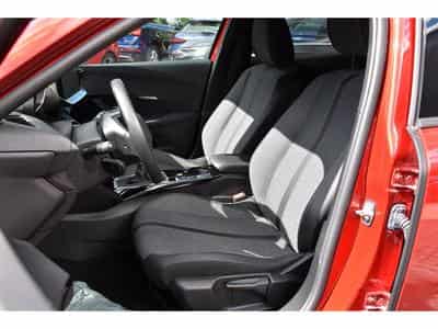 Peugeot 2008 1.2 Allure ACC GPS LANE SIDE REGUL CAM 360 1° MAIN (2025) - Foto 6