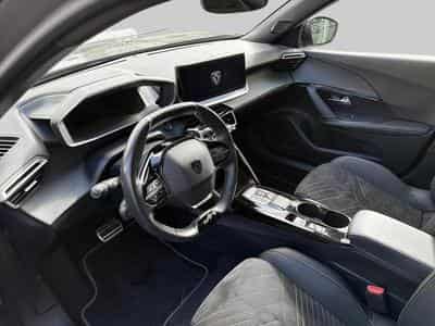 Peugeot 2008 II GT (2024) - Photo 11