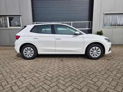 Skoda Fabia 1.0 TSI 95PS (2026) - Photo 6