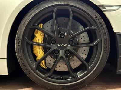 Porsche 718 4.0 420ch GT4 (2020) - Photo 7