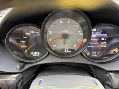 Porsche 718 4.0 420ch GT4 (2020) - Photo 13
