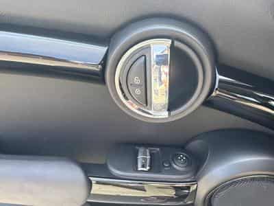 Mini Cooper SD SD 170CV AUTO CAR-PLAY (2018) - Photo 10
