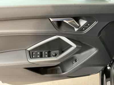 Audi Q3 SB+s-line+35TFSI+S-Tronic+P.Premium+Black-Style (2025) - Photo 14