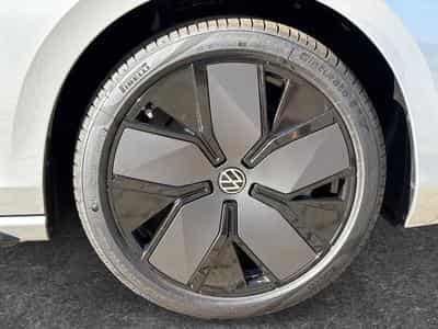 VW Passat Variant R-Line Edition Plus (2026) - Photo 11