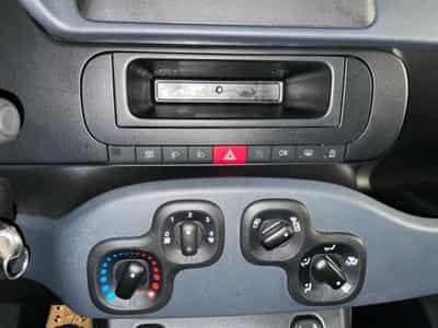 Fiat Panda 1.0 Hybrid 70 MT6 (2024) - Photo 3