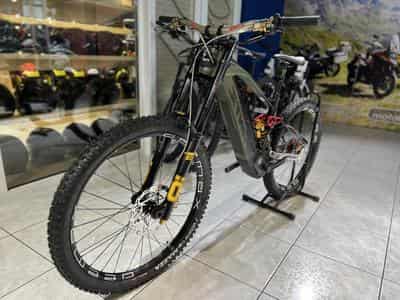 Fantic XXF 2.0 FACTORY Öhlins 720Wh, 29''-27,5'', freins 4 pistons, 90 (2026) - Photo 2