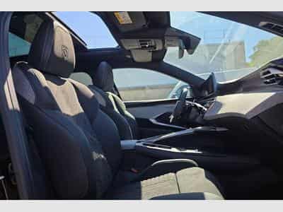 Peugeot 5008 Hybrid 145 e-DCS6 GT (2026) - Foto 9